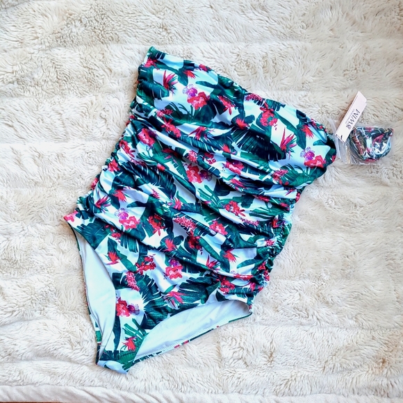 🍒NWT🍒 VS RUCHED ONE PIECE SWIMSUIT - Picture 3 of 5